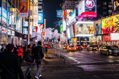 香港企业家计划的初步探索：吸引外资与技术转移