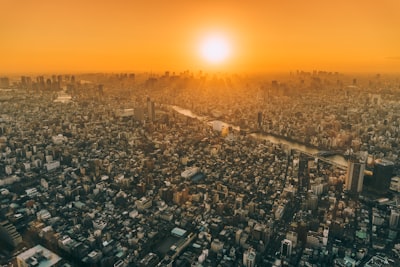 申请条件：基本资格和必备文件