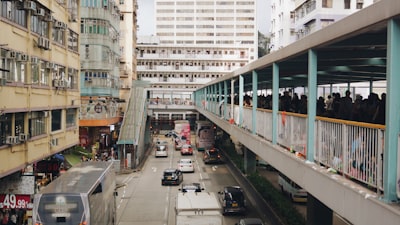 香港企业家面临的挑战与应对策略