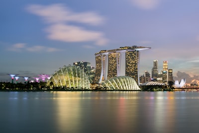 踏上新加坡创业之旅：从注册到起航的全面解析