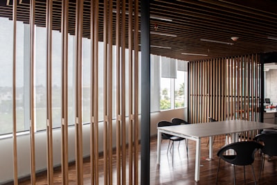 踏上全球财富管理之旅：海外银行开户的重要性