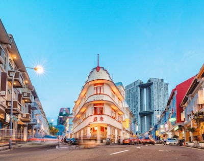 结语：开启您的狮城商业之旅