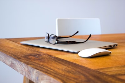 海外银行账户的维护与管理